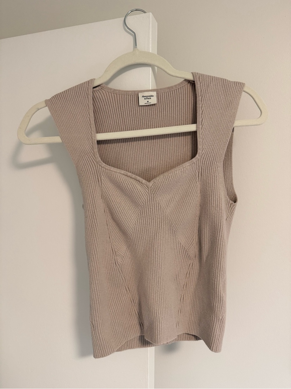 Abercrombie & Fitch Portrait Sweetheart Sweater Tank